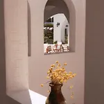 Roussos Πανσιόν