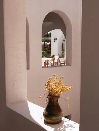 Roussos Casa de hóspedes