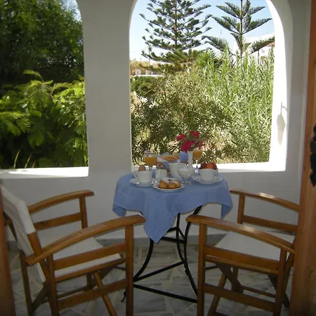 Roussos 4*