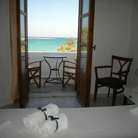 Roussos 4*