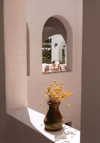 Roussos Maison d'hôtes