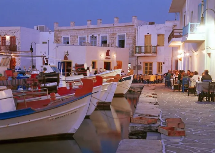 Roussos Vendégház Náusza