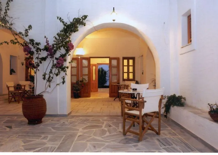 Roussos Vendégház 4*