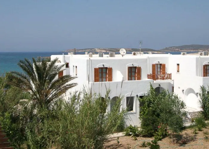 Roussos Vendégház Náusza