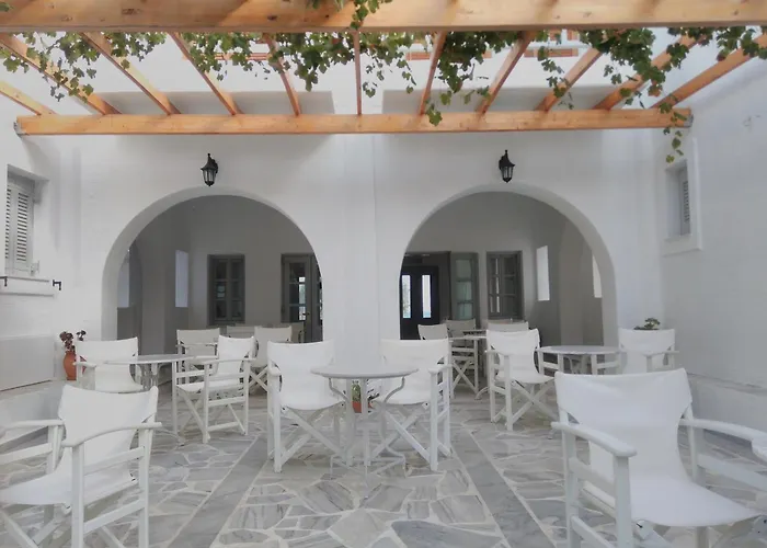 Roussos Vendégház 4*